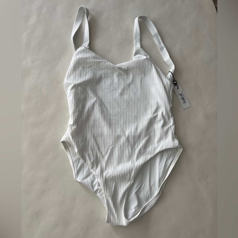 NWT Vitamin A Leah One Piece Full Cut Swimsuit White EcoRib Size Large / 10 $170 - Picture 6 of 9